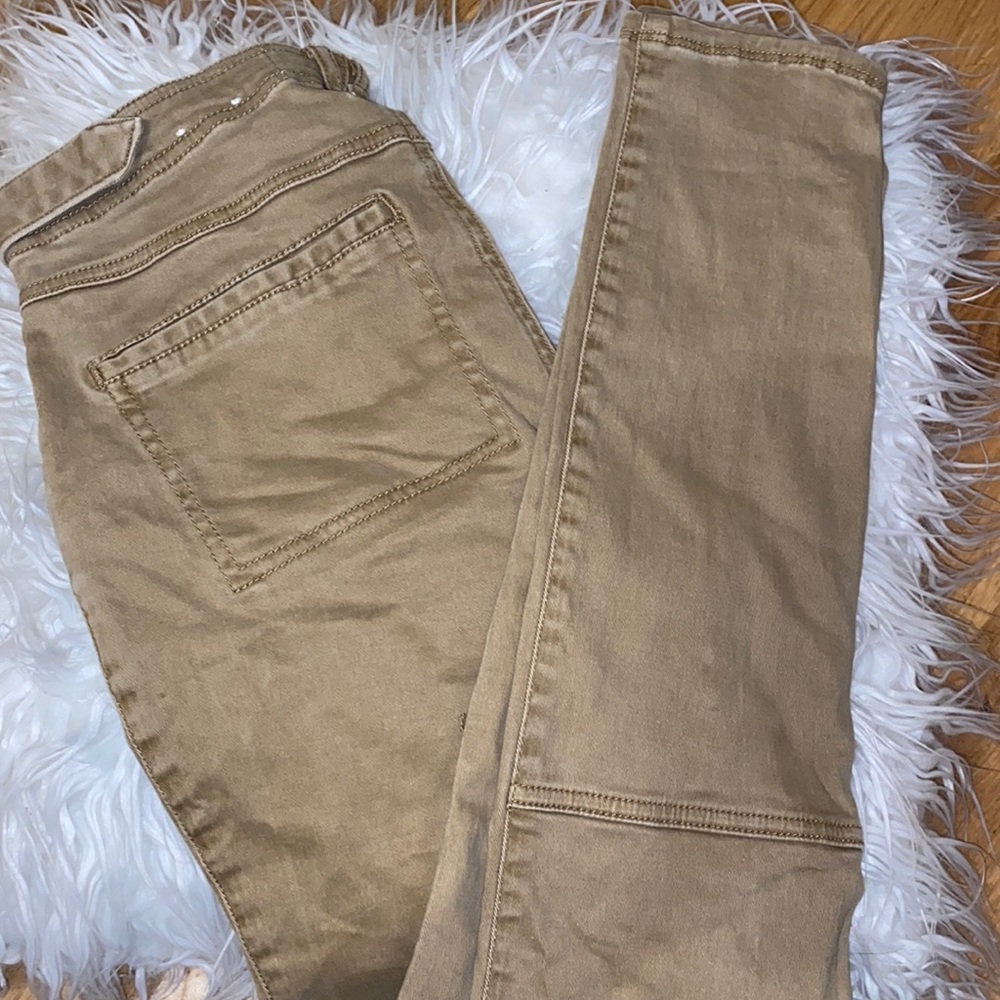 2R Abercrombie-Cargo khaki skinny pants